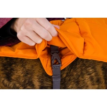 Ruffwear Quinzee™ Hundejacke Orange M 8 Ruffwear Quinzee™ Hundejacke Orange M – Bild 8